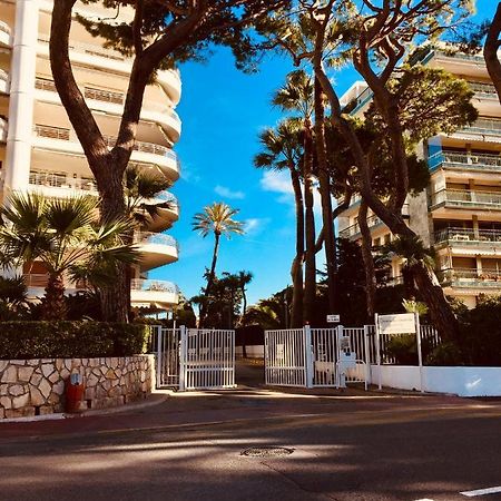 Cannes Croisette &Palm Beach,Parking Exterior photo